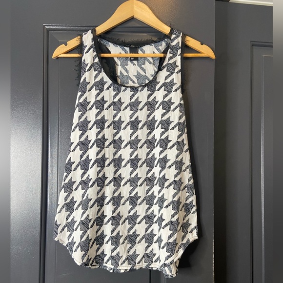 H&M Tank - Picture 2 of 2